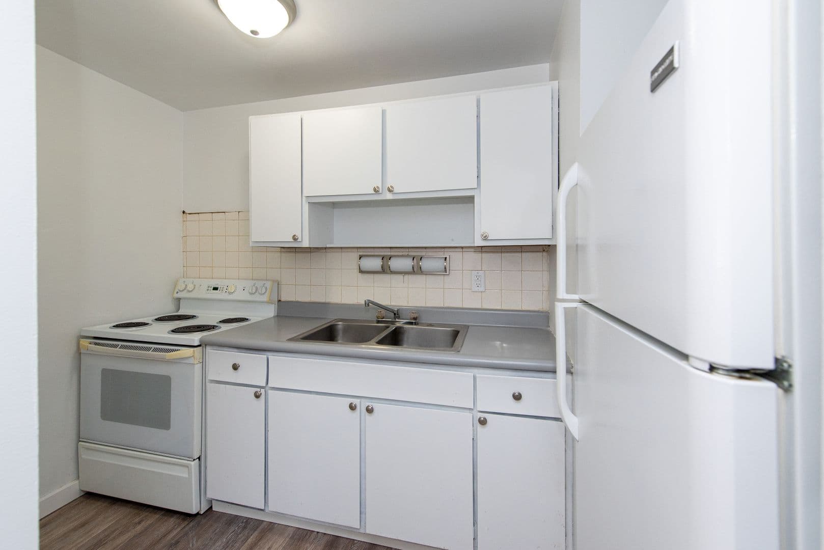 Arlington Heights Apartment: 469 OLDEN AVENUE