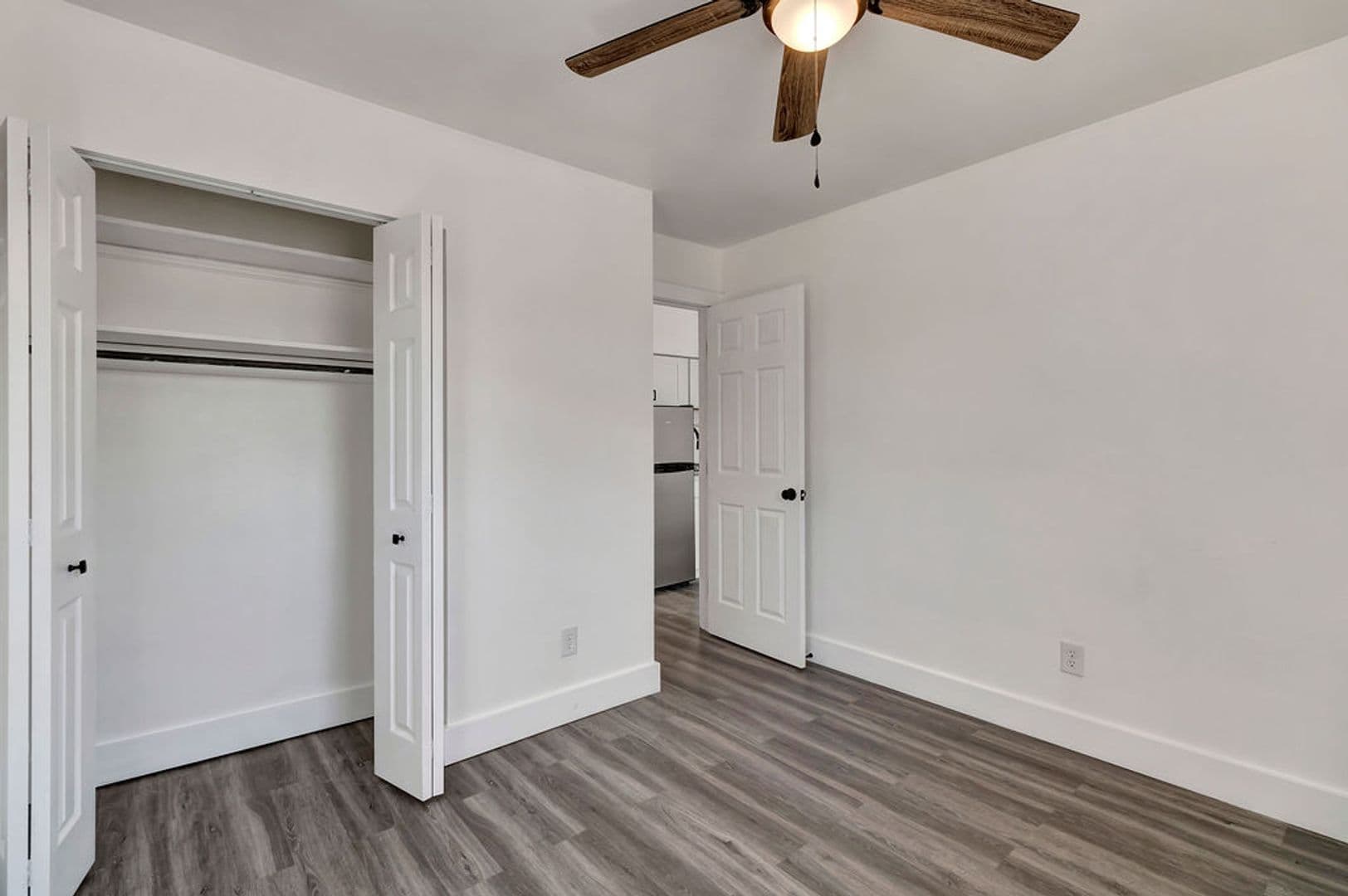 Cincinnati Apartment: 3298 Camvic Terrace