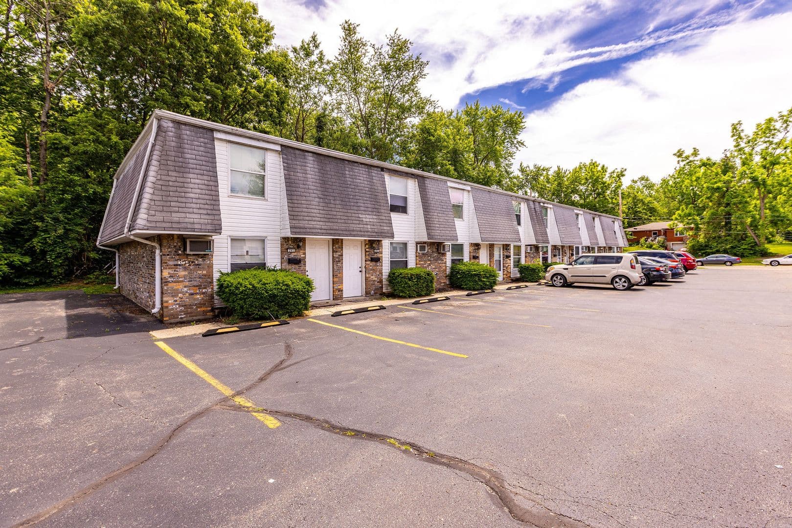 FAIRBORN Apartment: 281-311  Orville Street