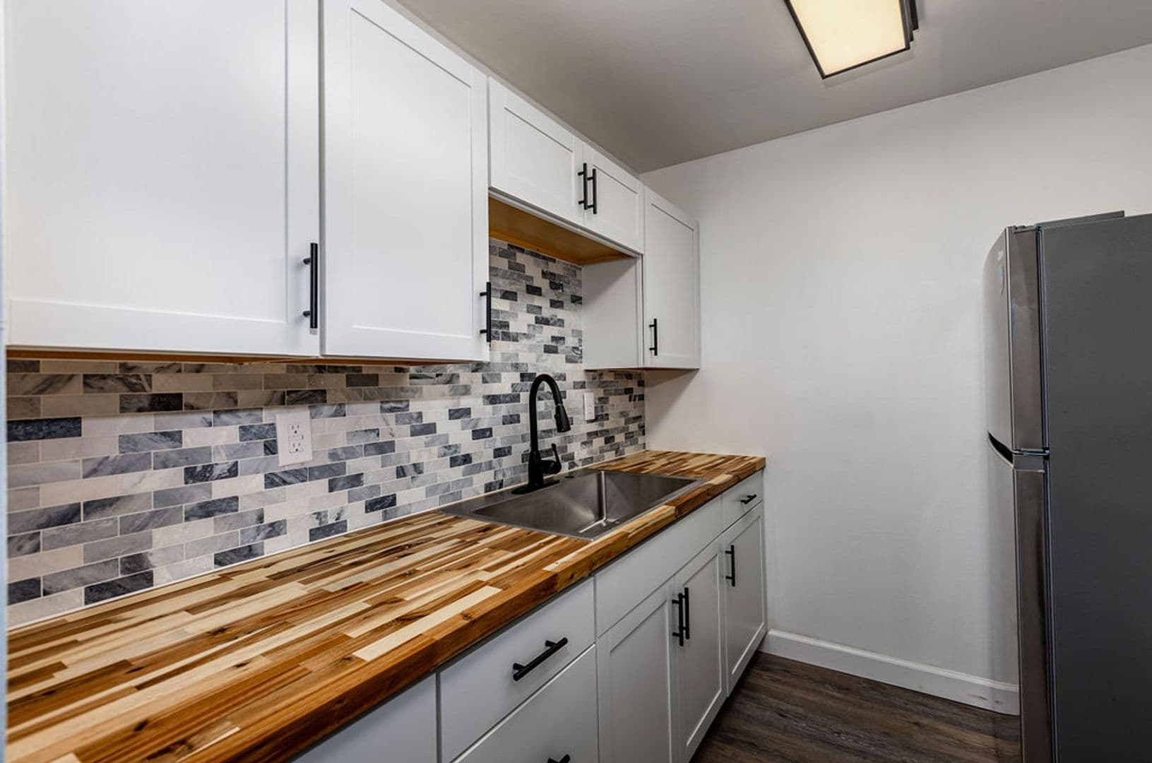 Xenia Apartment: 249 Kinsey Road
