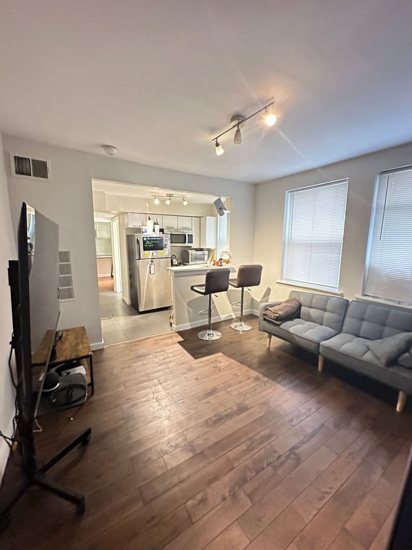 Philadelphia Apartment: 1428 W Master St.