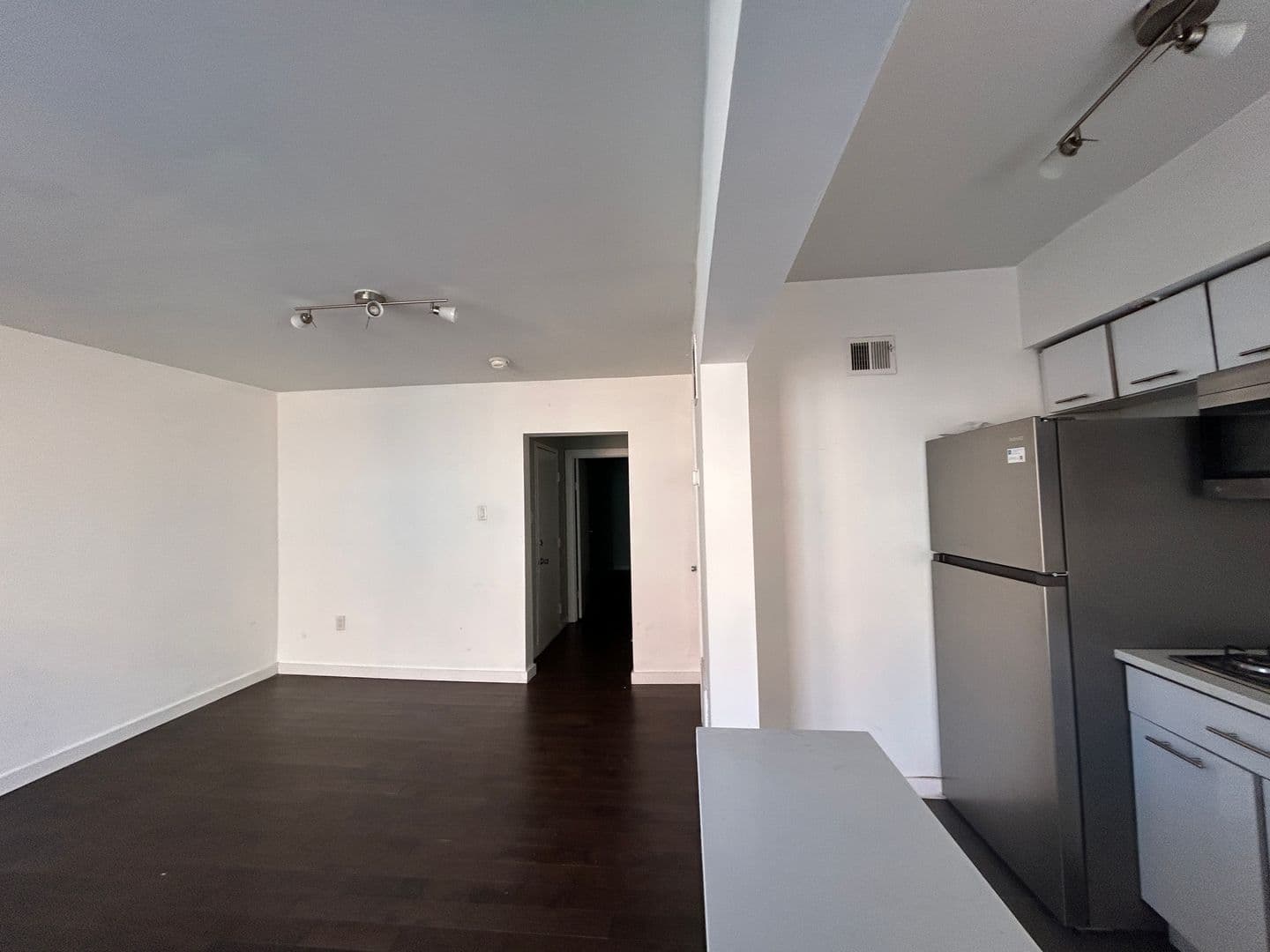 Philadelphia Apartment: 1428 W Master St.