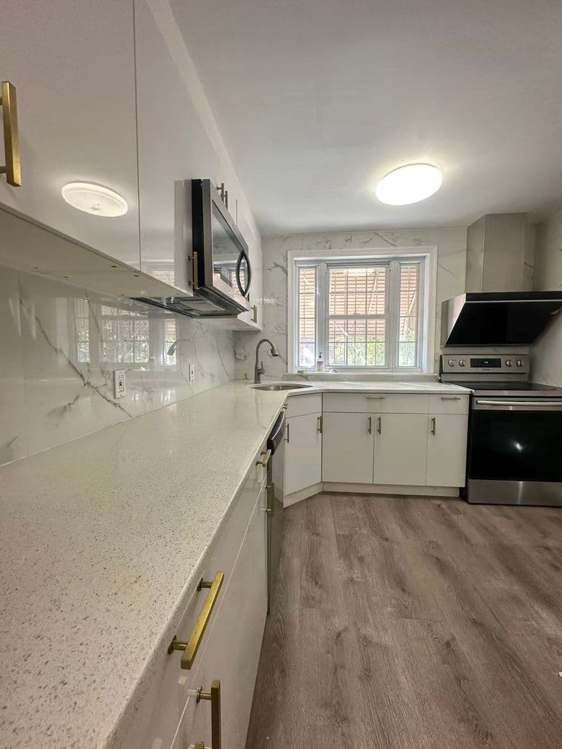 Philadelphia House: 1212 JOHNSTON ST