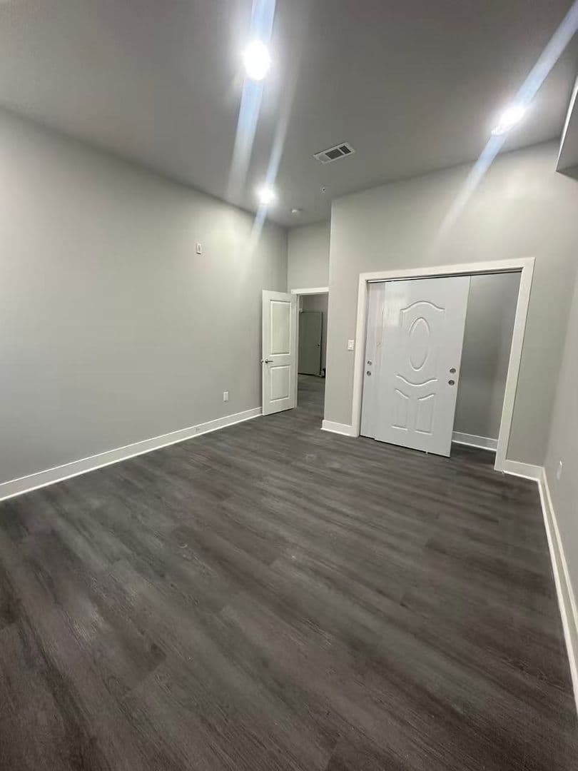 Philadelphia Apartment: 4629 Frankford Ave