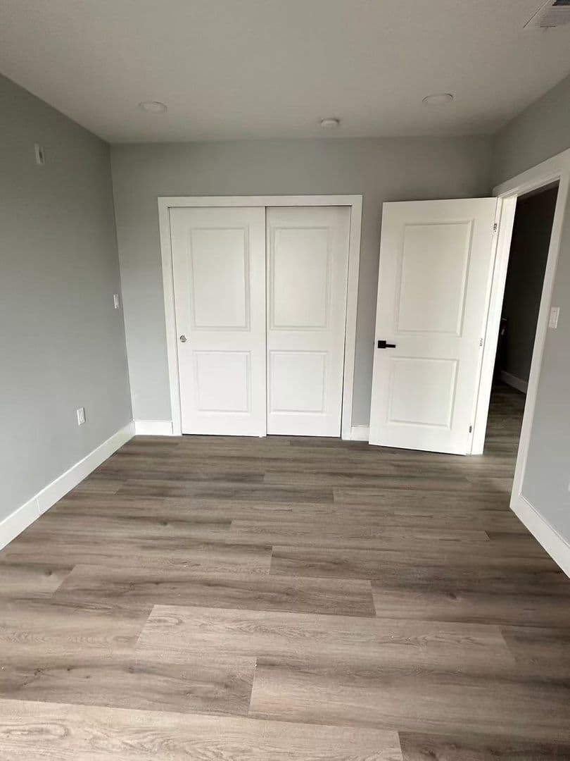 Philadelphia Apartment: 1407-11 Point Breeze Ave