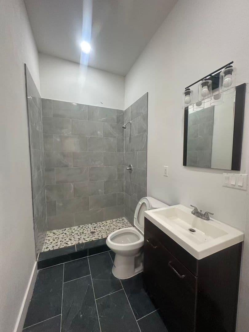 Philadelphia Apartment: 4629 Frankford Ave