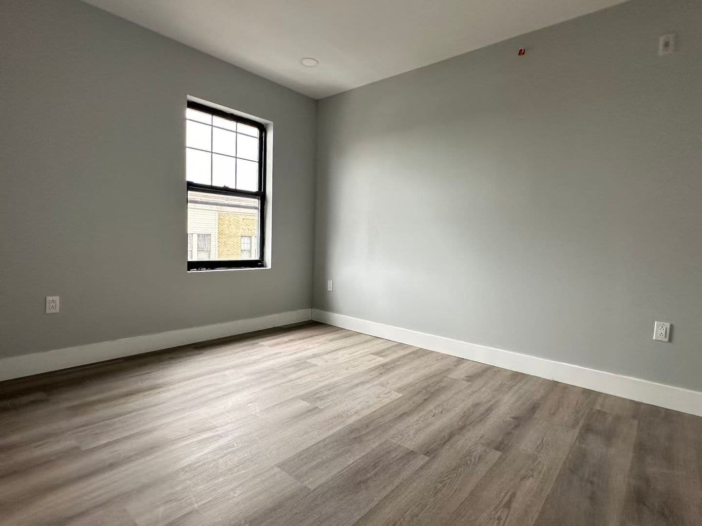 Philadelphia Apartment: 1407-11 Point Breeze Ave