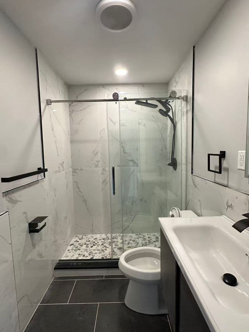 Philadelphia Apartment: 1407-11 Point Breeze Ave