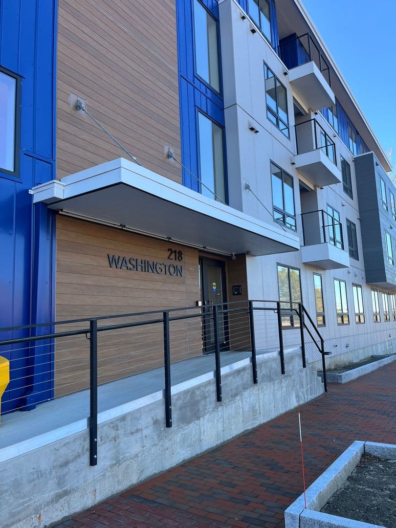 Portland Townhome: 218 Washington Avenue