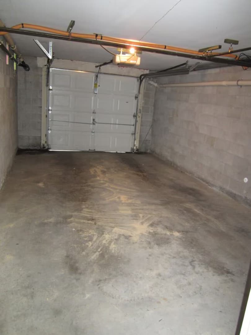 Portland Apartment: 207 Vaughan St #9