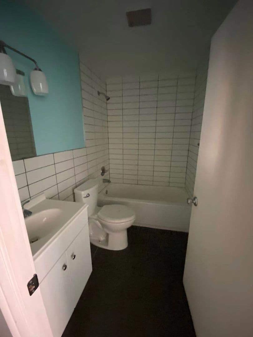 Philadelphia Apartment: 1428 W Master St.