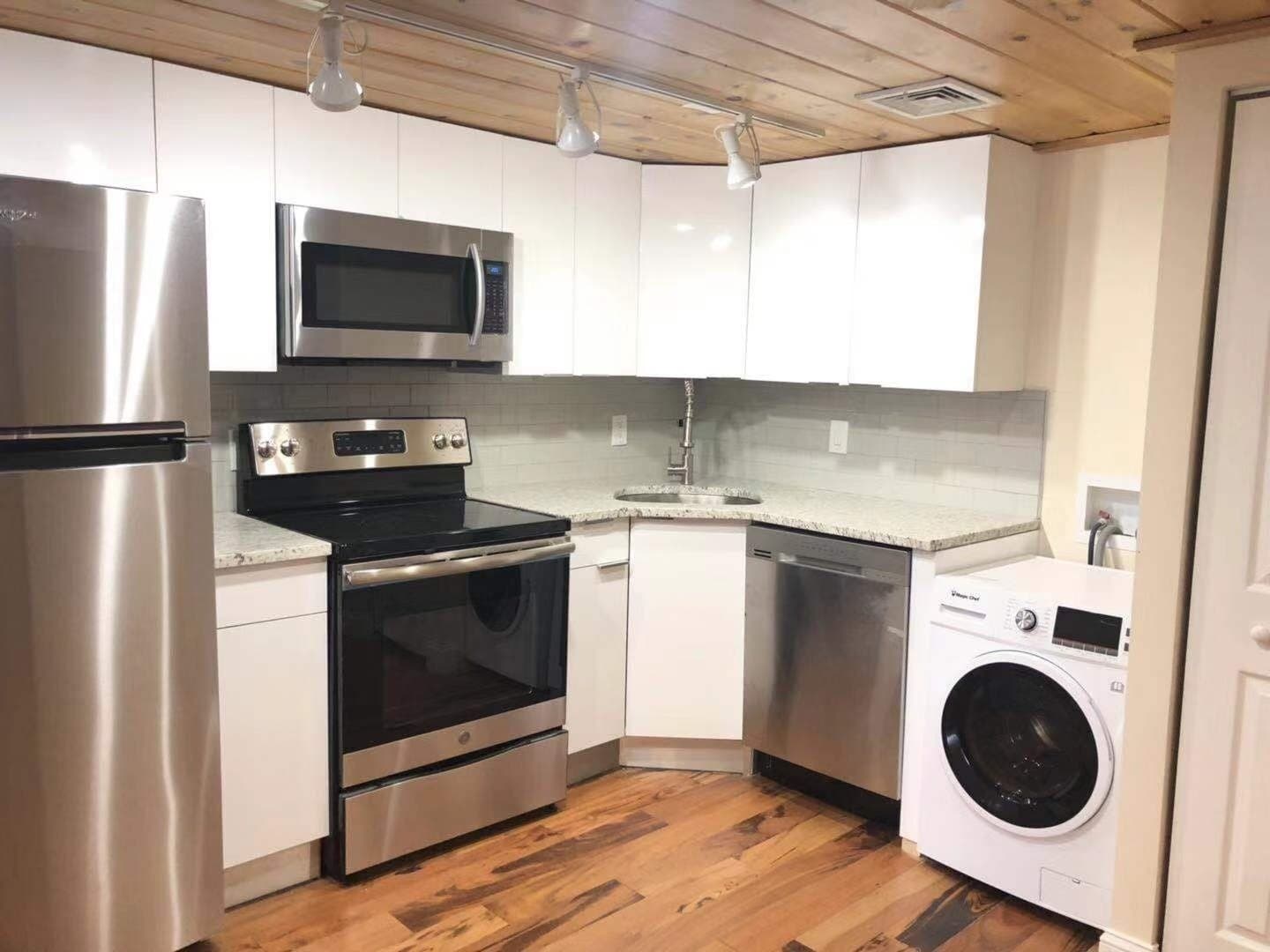 PHILADELPHIA Apartment: 1637 S BROAD ST