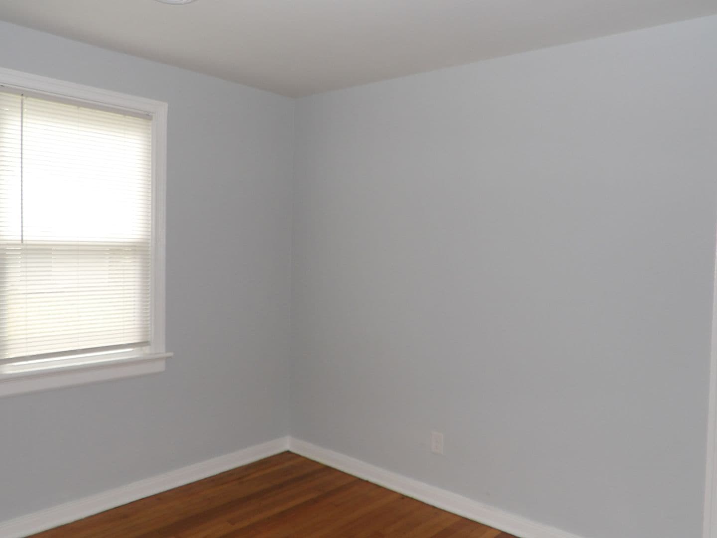Richmond House: 4705 Caldwell Avenue