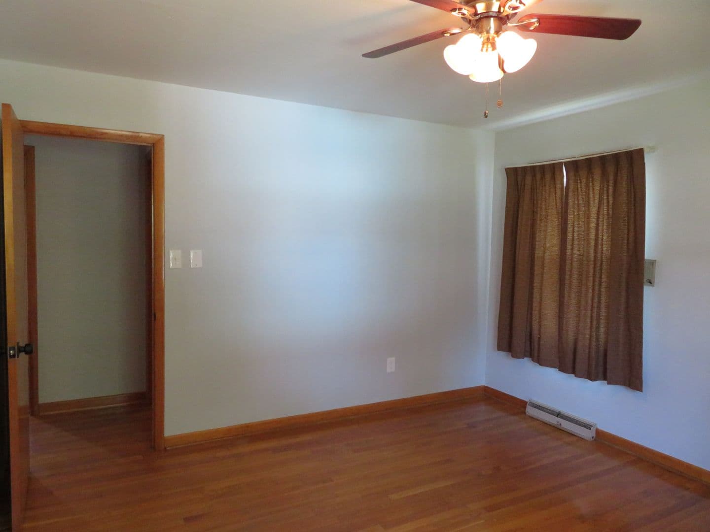 Colonial Heights House: 412 Macauthur Avenue