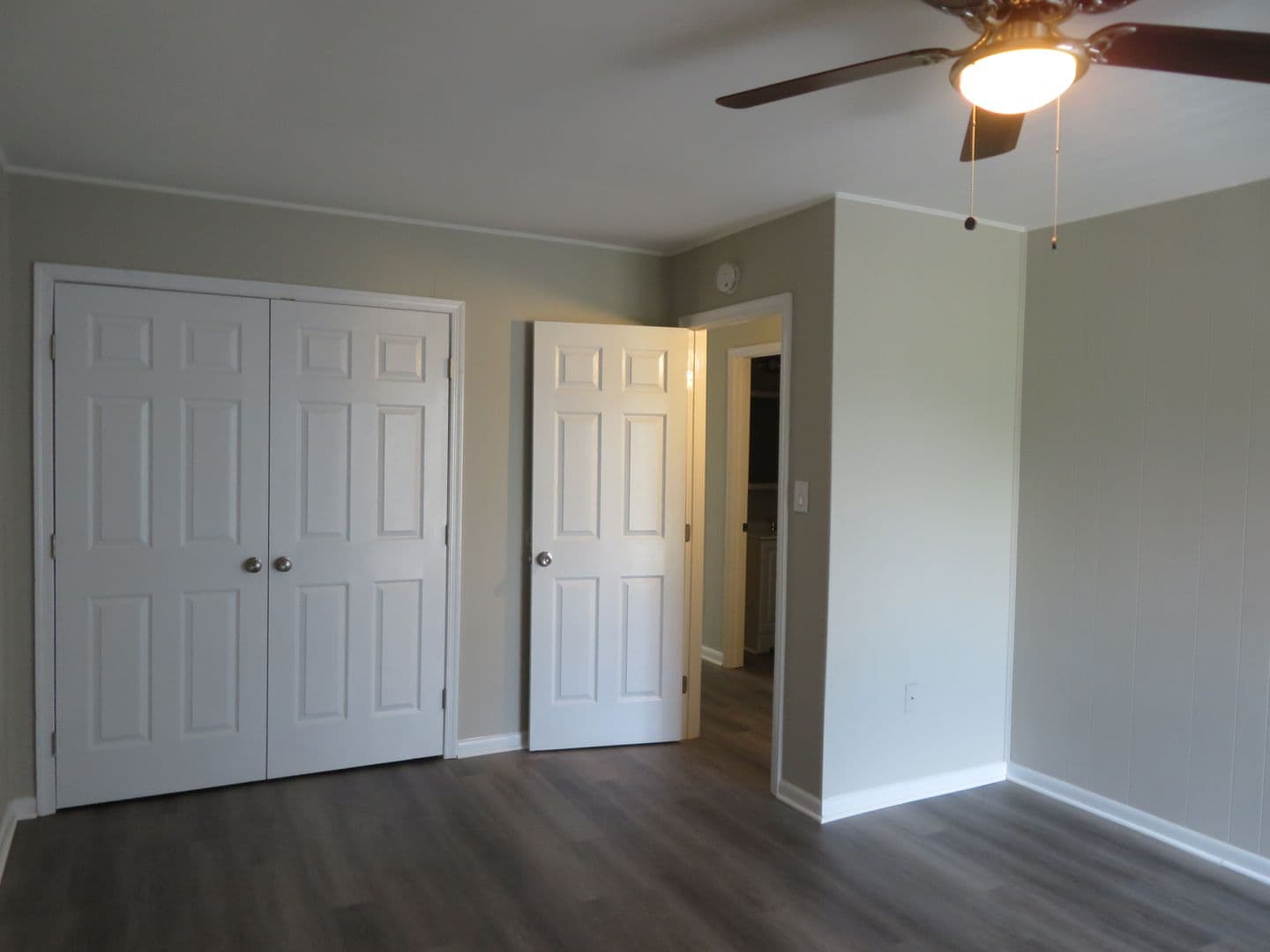 Petersburg Apartment: 2711 S. Crater Road