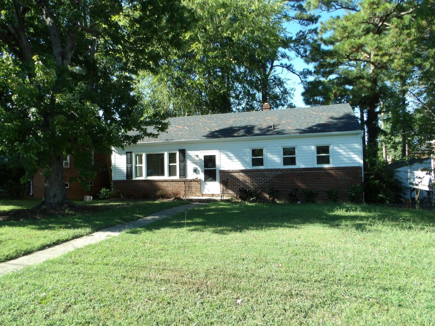 Colonial Heights House: 506 James Avenue