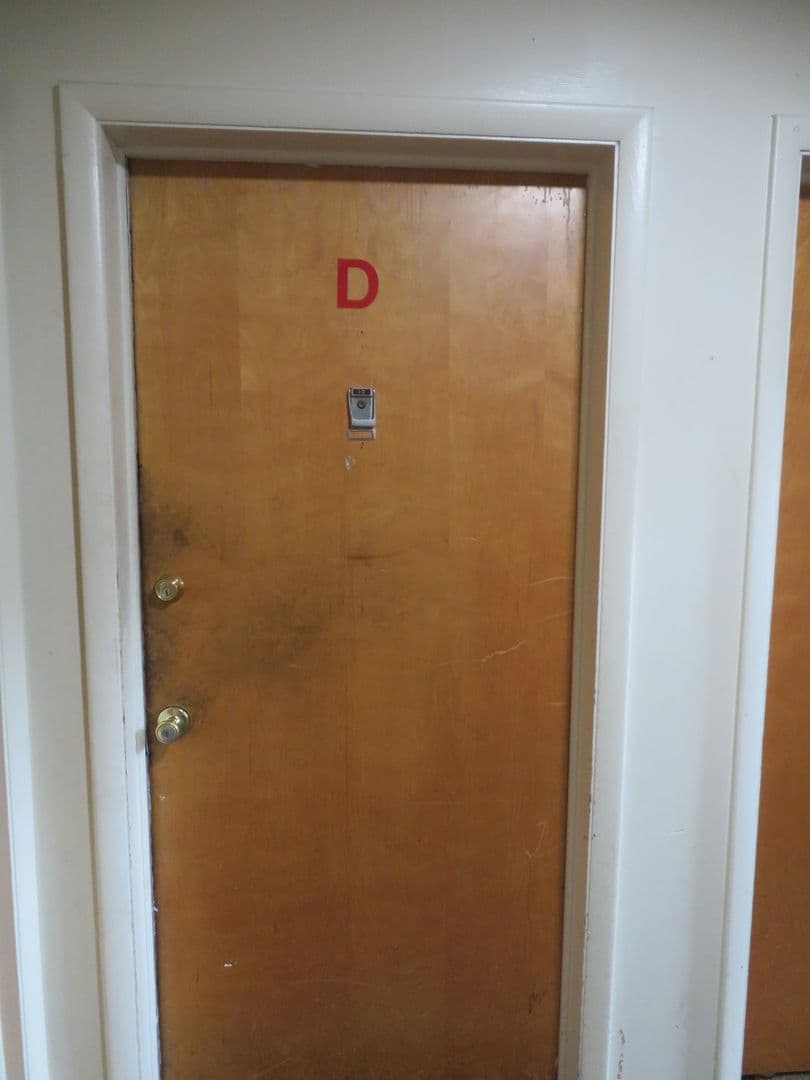 Colonial Heights Apartment: 1100 Lakeview Avenue