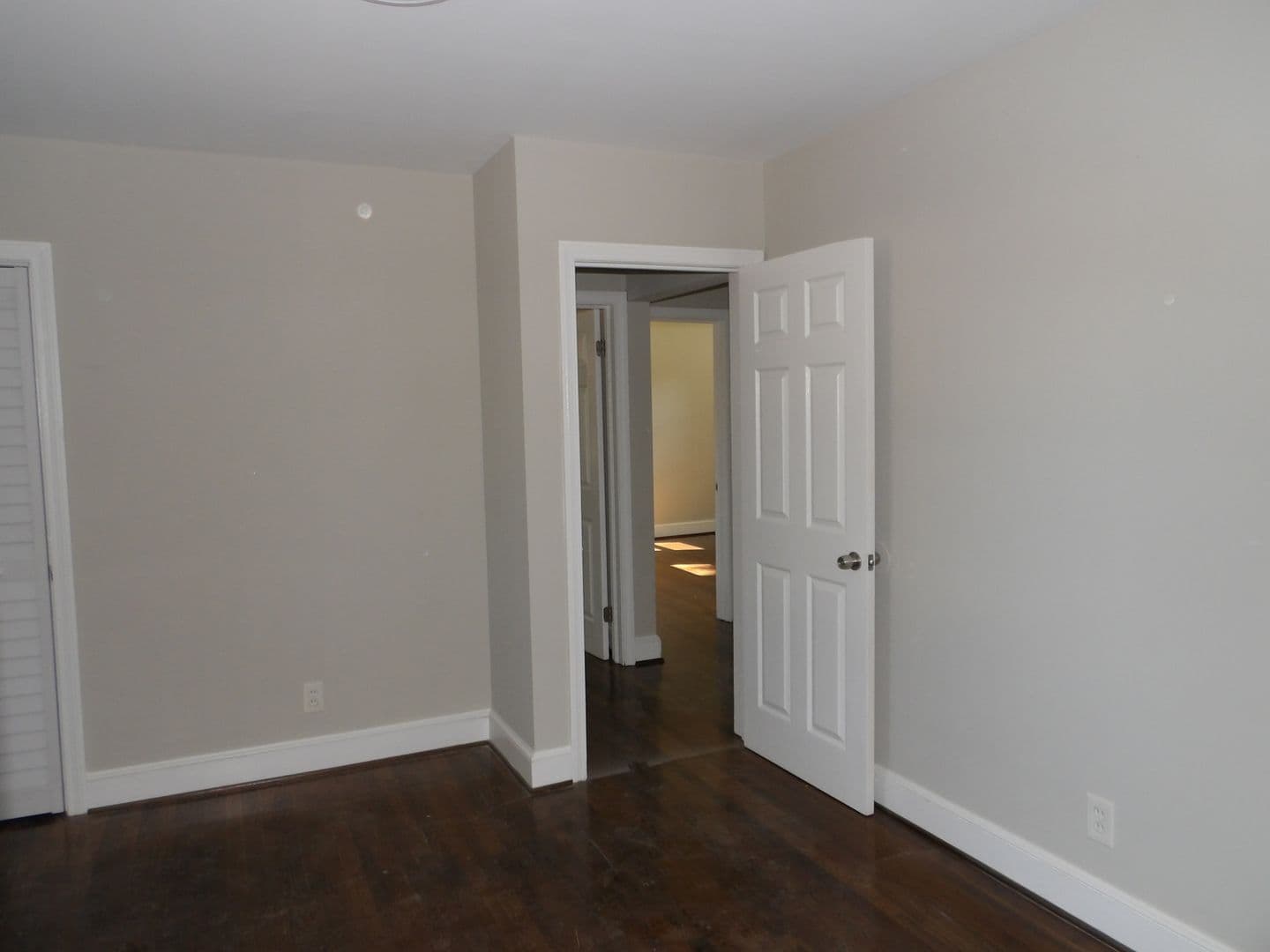 Colonial Heights House: 506 James Avenue