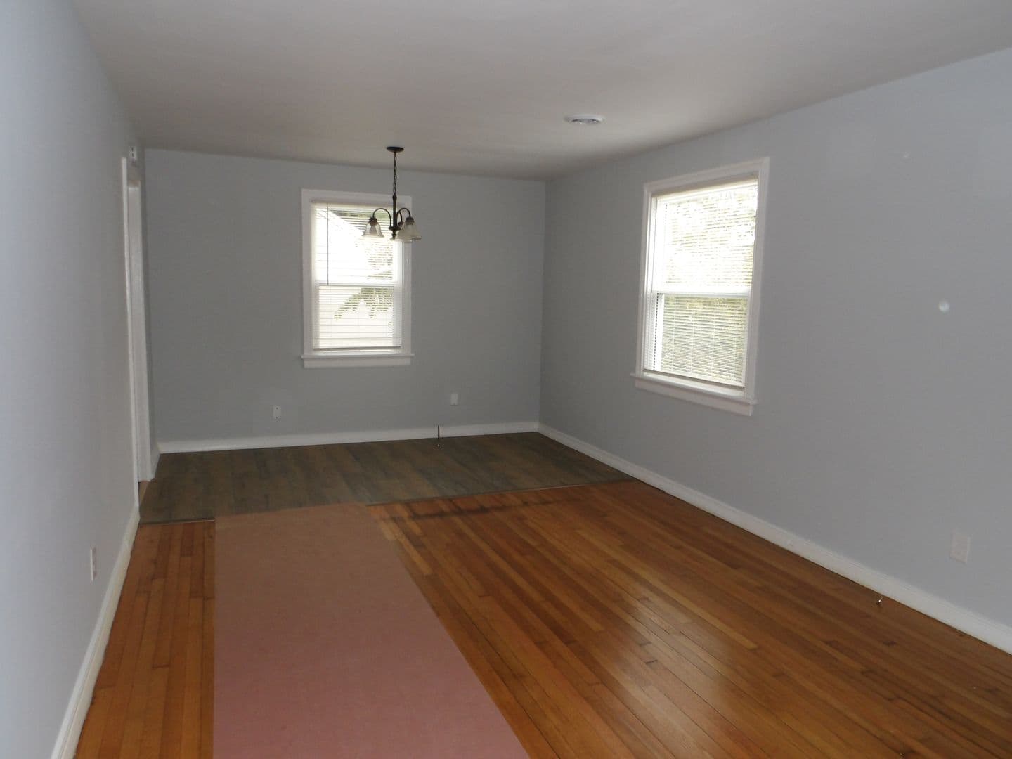 Richmond House: 4705 Caldwell Avenue