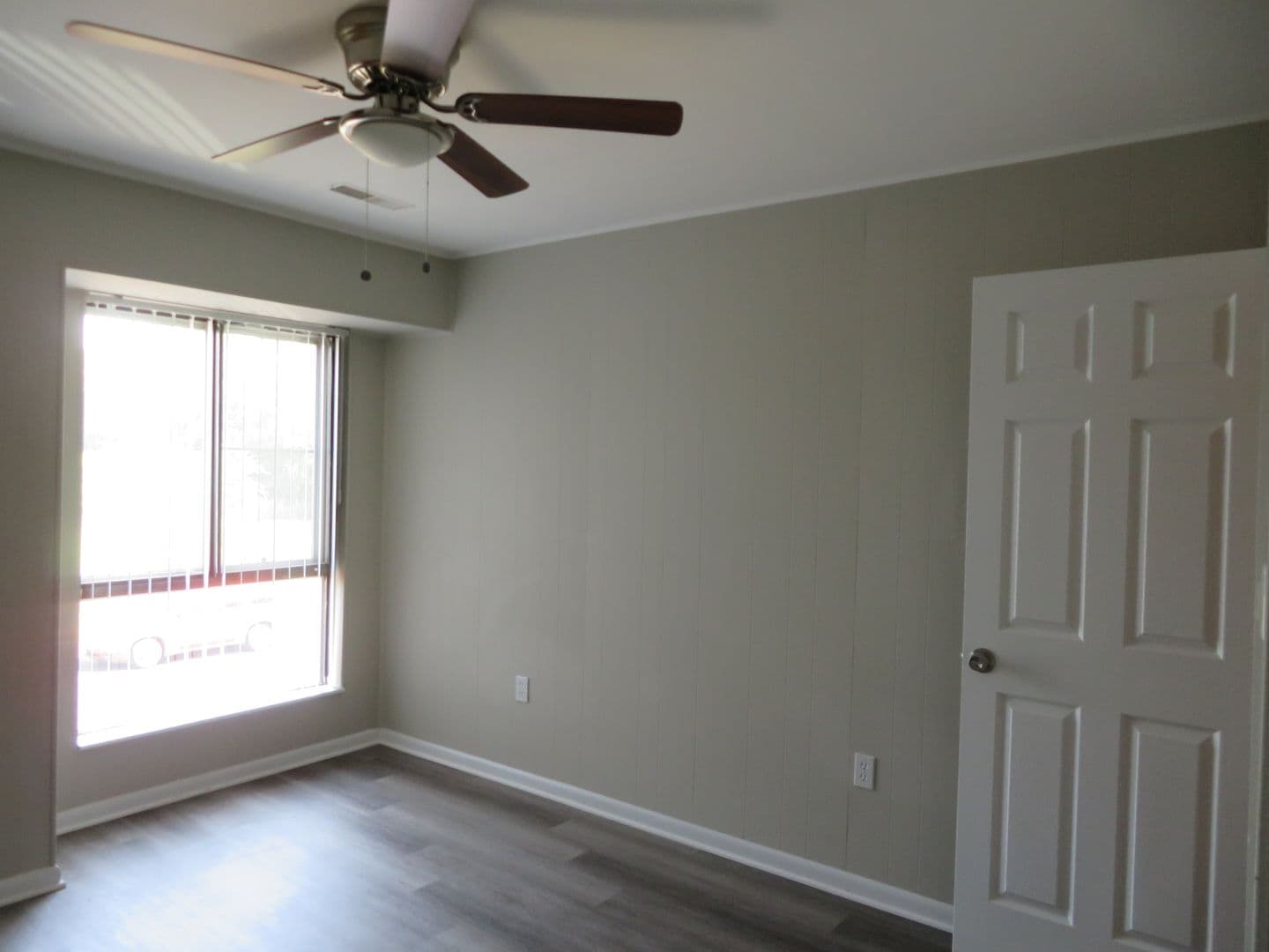 Petersburg Apartment: 2711 S. Crater Road