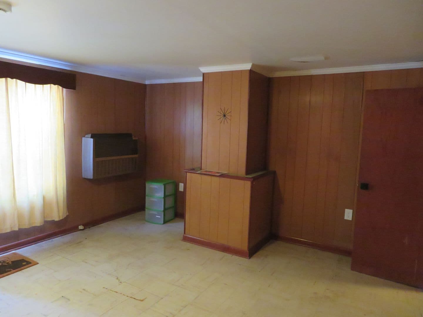 Colonial Heights House: 412 Macauthur Avenue
