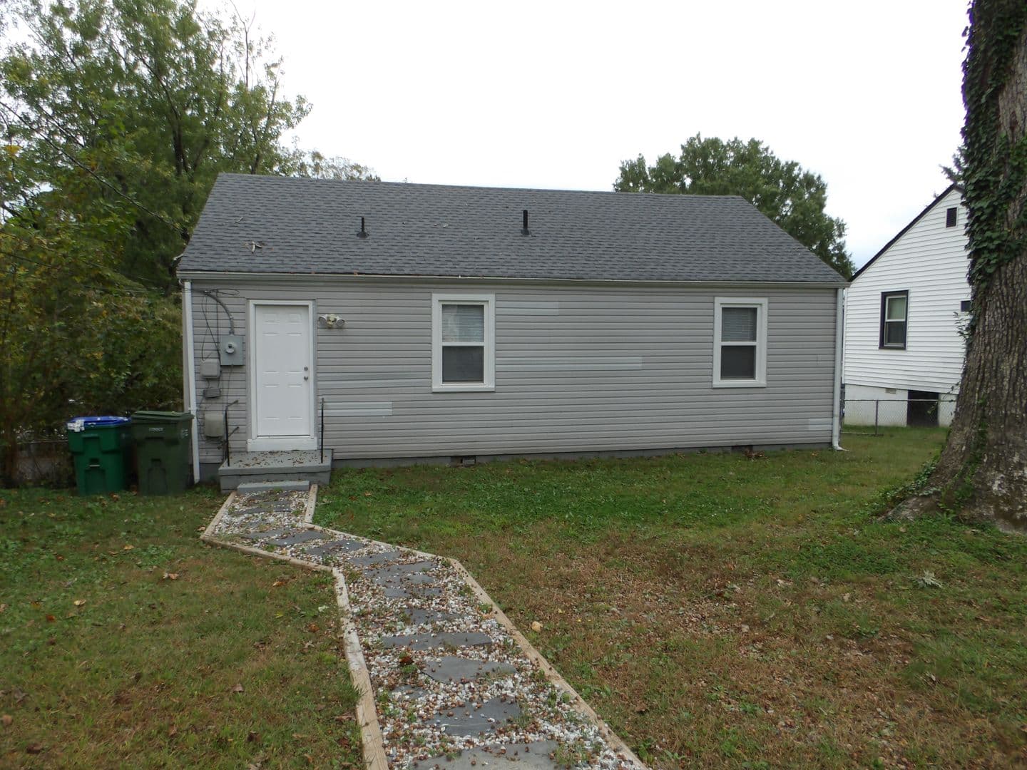 Richmond House: 4705 Caldwell Avenue