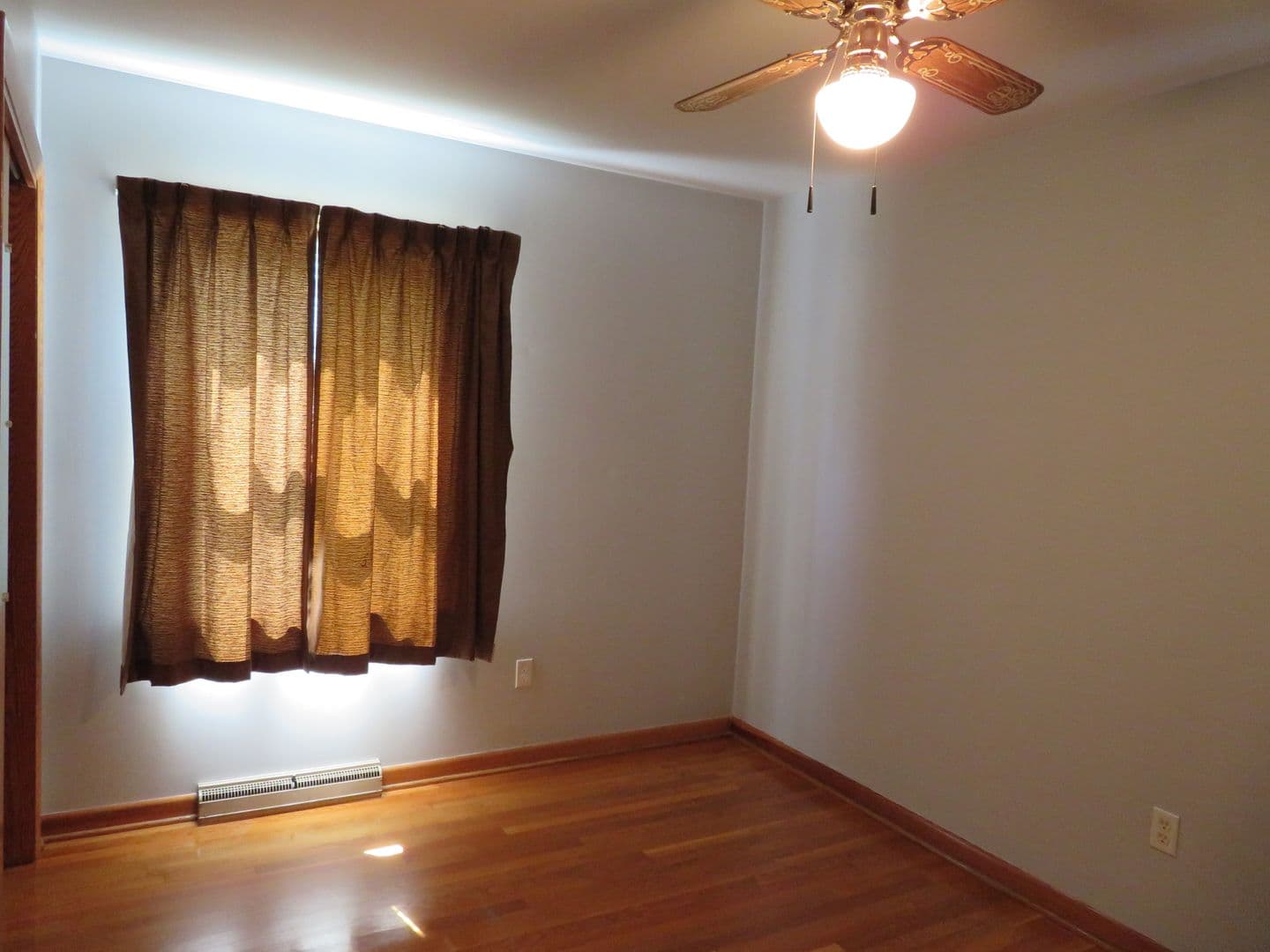Colonial Heights House: 412 Macauthur Avenue