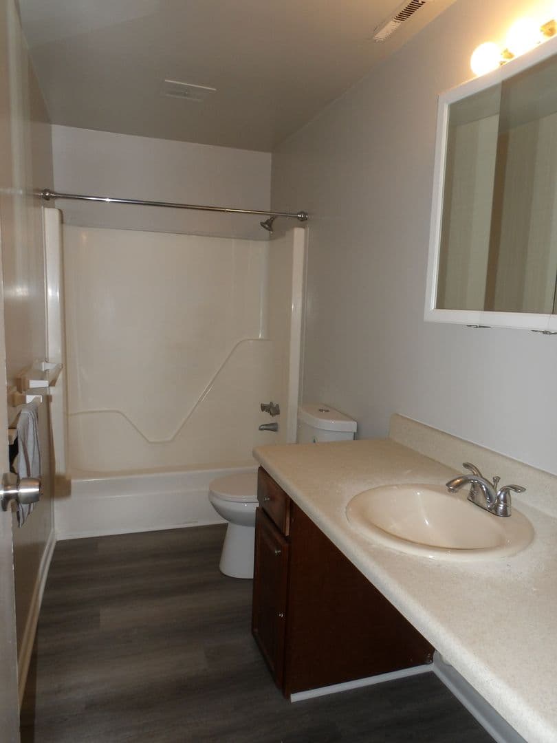 Petersburg Apartment: 2711 S. Crater Road