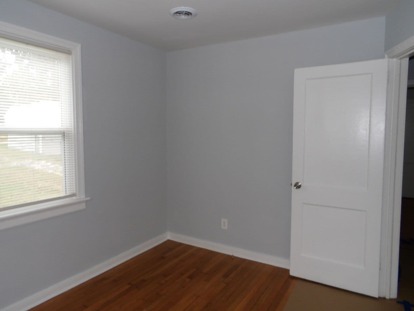 Richmond House: 4705 Caldwell Avenue