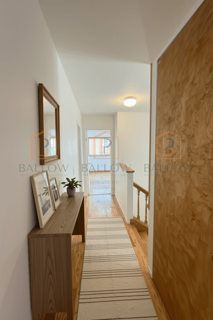 Santee Apartment: 10045-47 Woodpark Dr