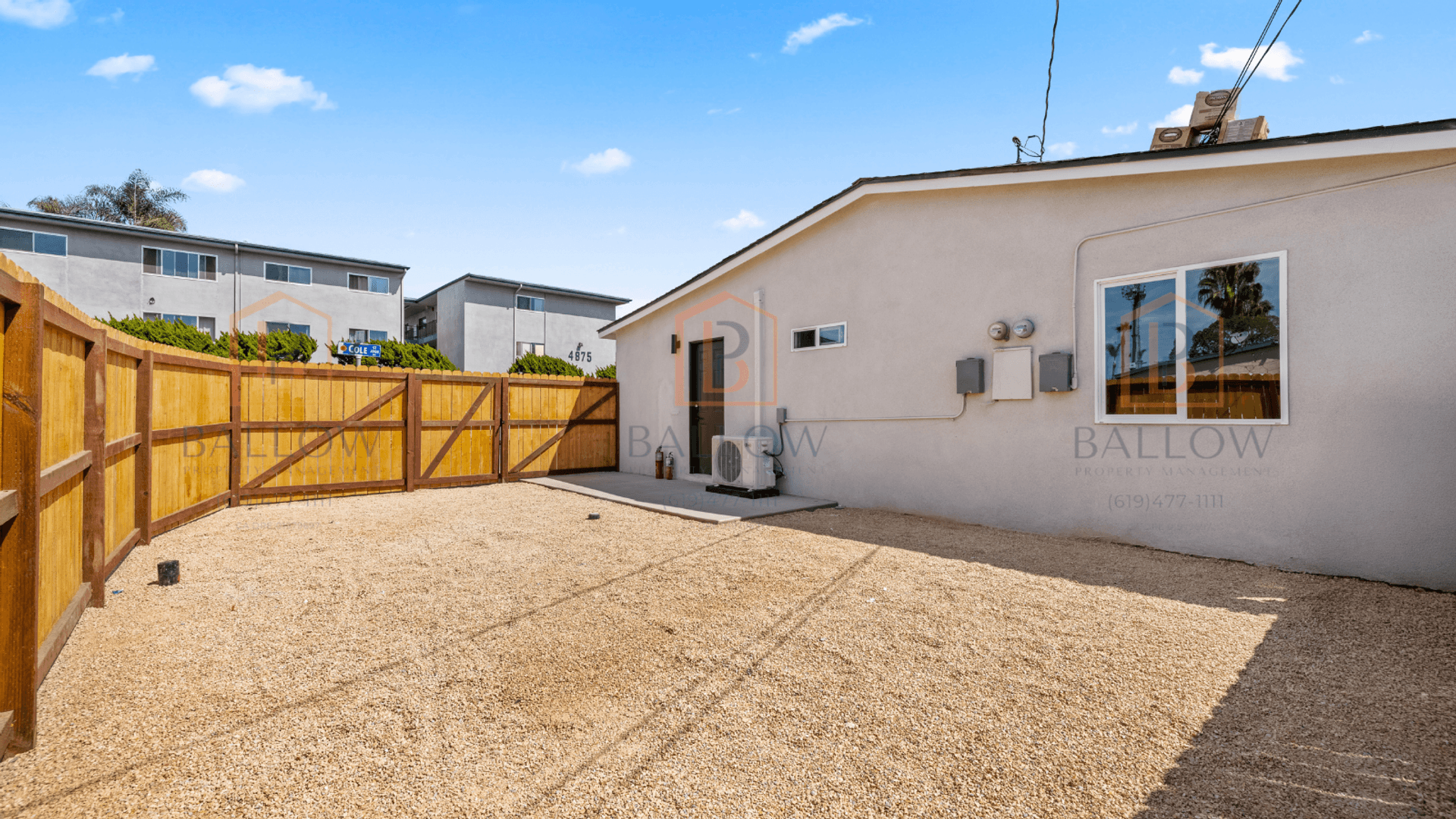 San Diego Apartment: 4880-82 Cole Street