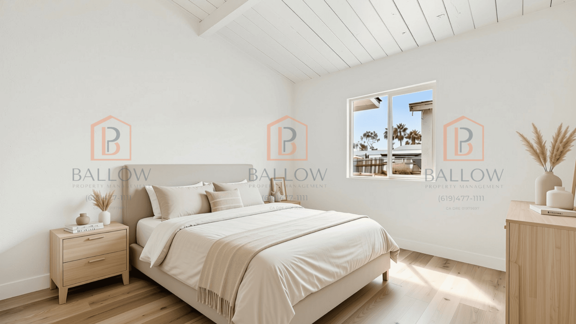 San Diego Apartment: 4880-82 Cole Street
