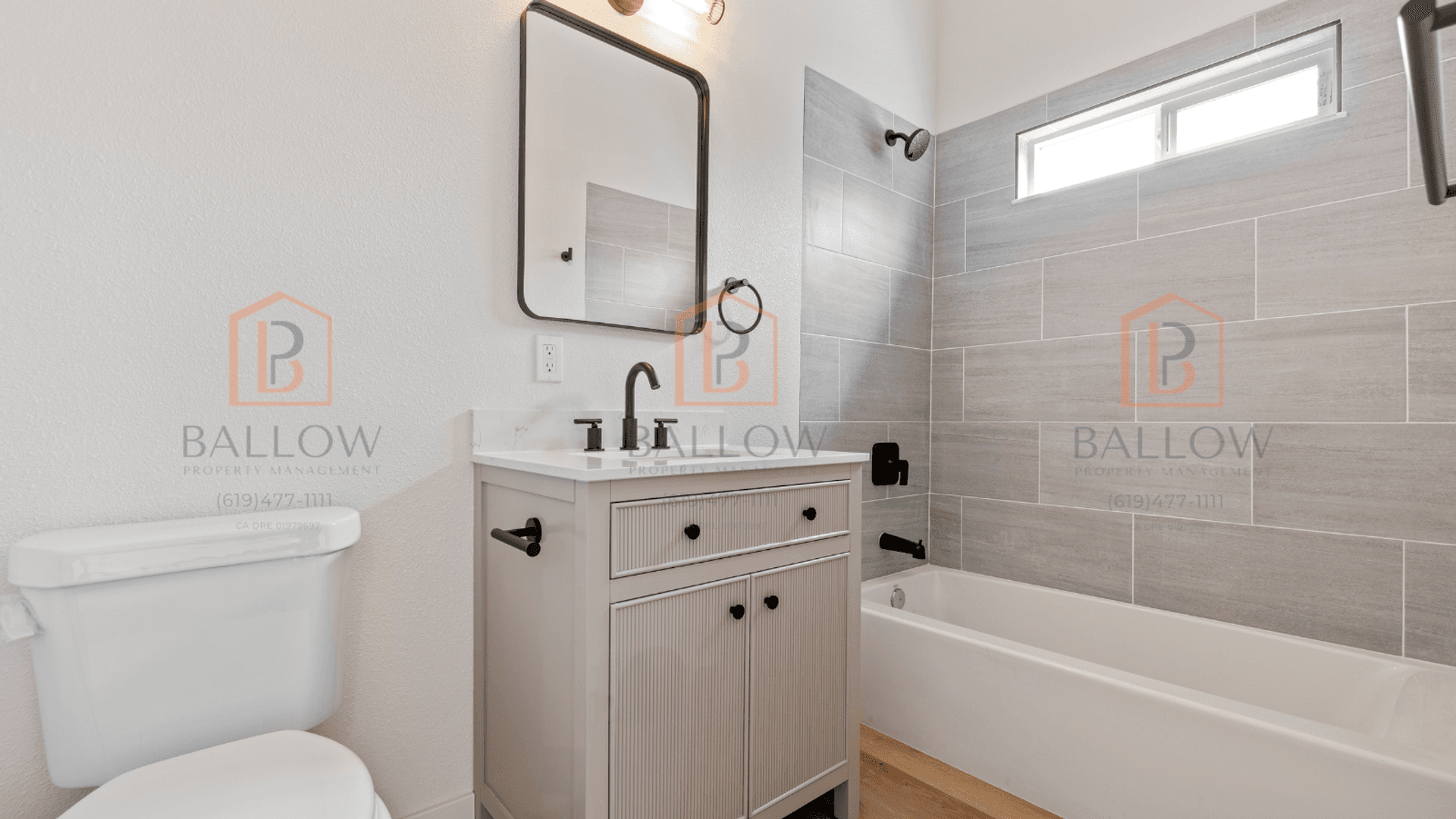 San Diego Apartment: 4880-82 Cole Street