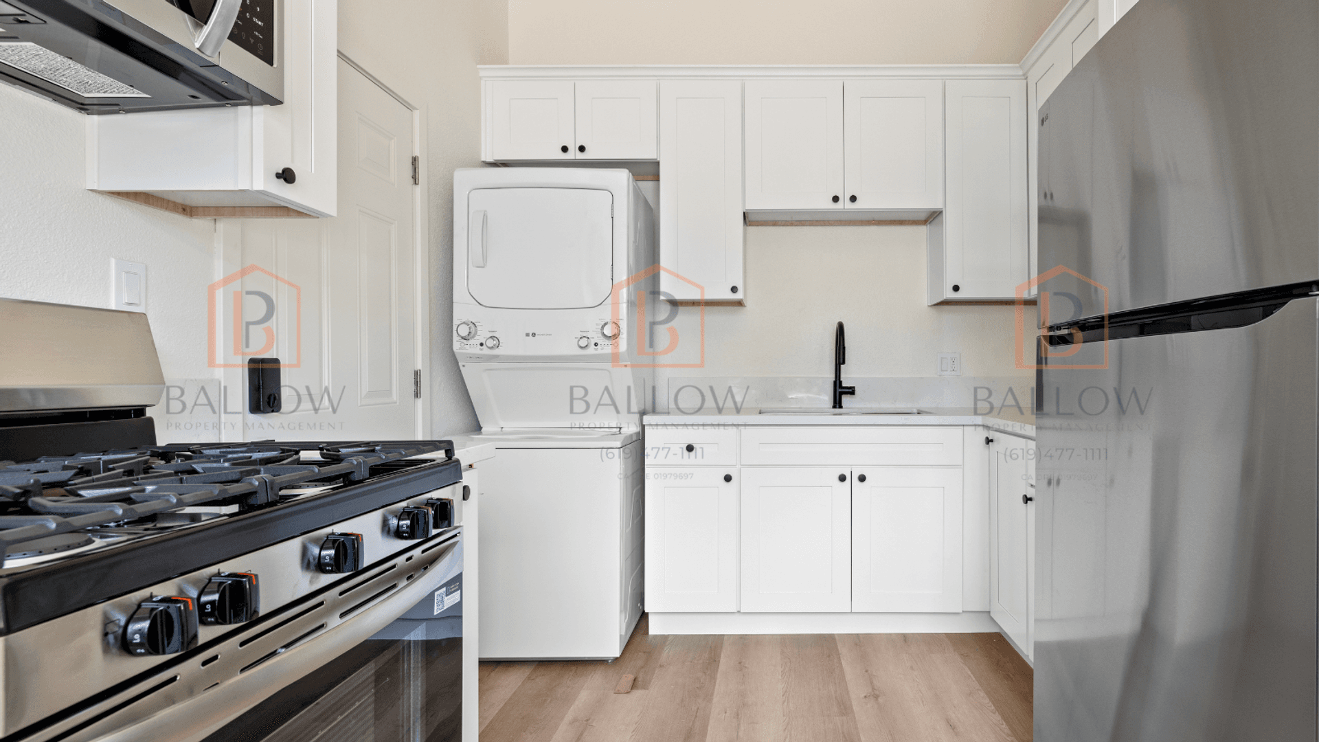 San Diego Apartment: 4880-82 Cole Street