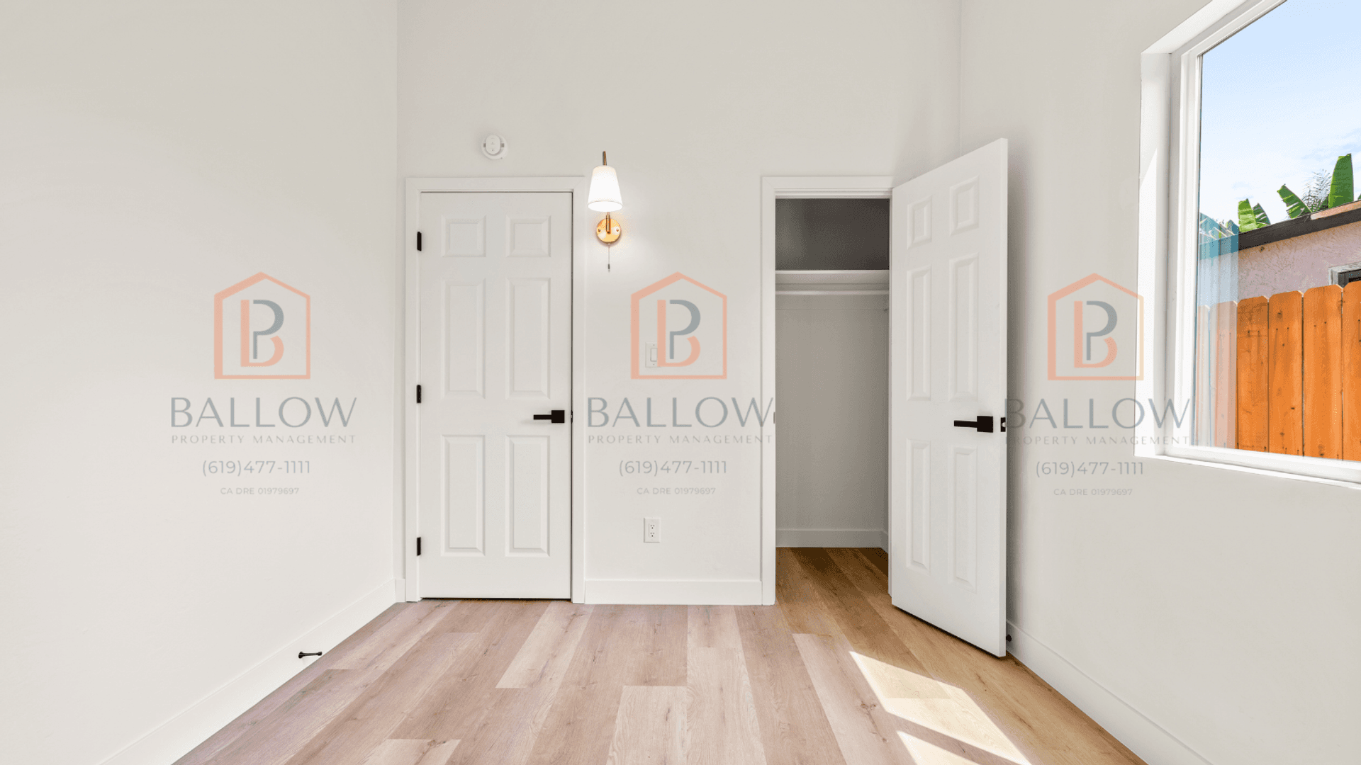 San Diego Apartment: 4880-82 Cole Street