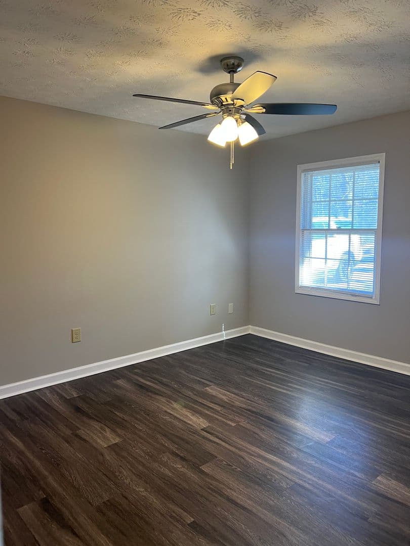 Oakwood Apartment: PO Box 37