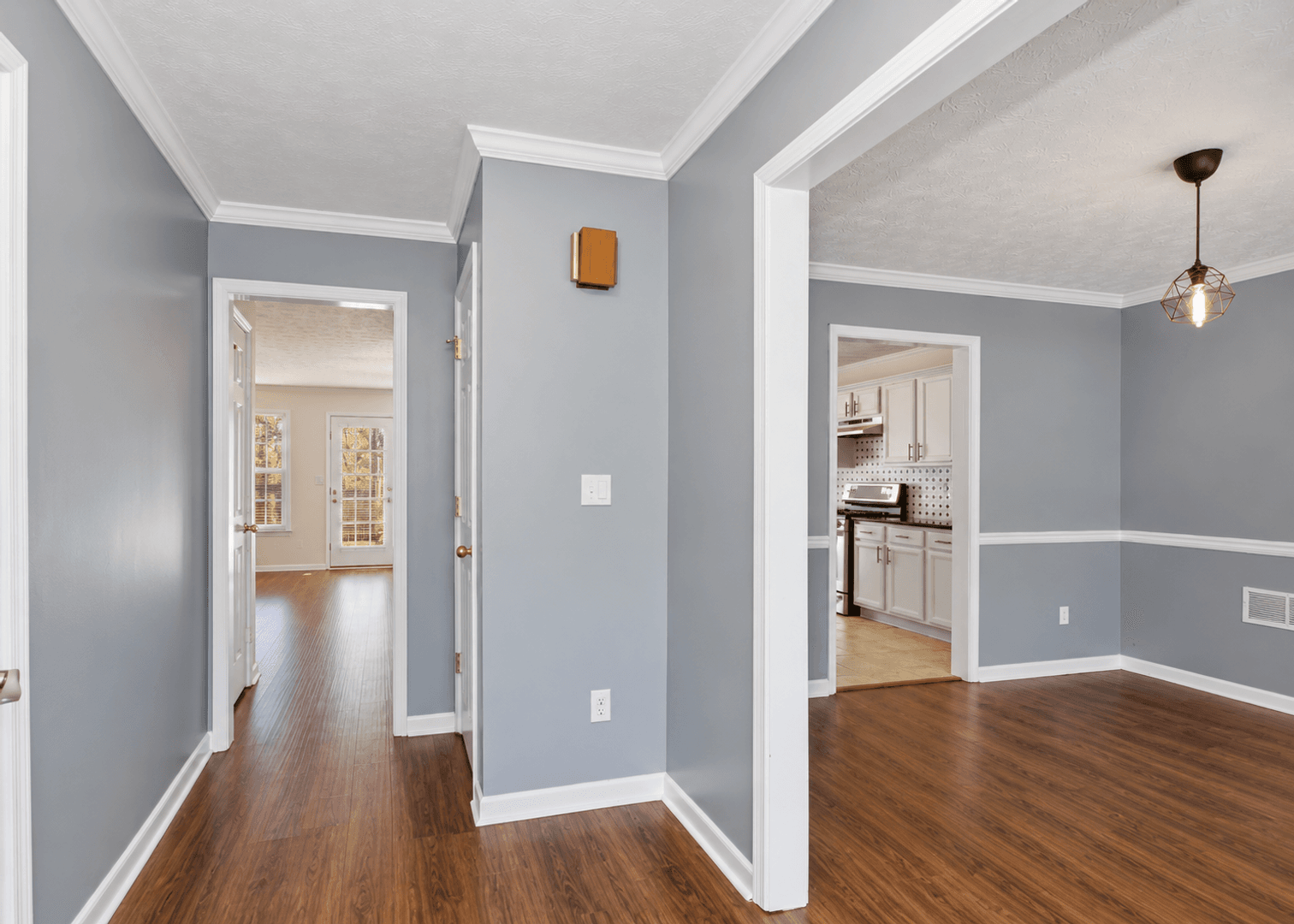 Flowery Branch House: 7272 Coral Lake Drive