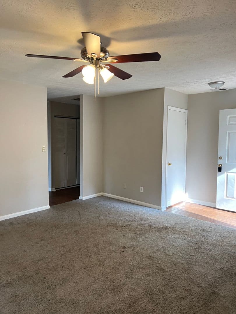 Oakwood Apartment: Candlestick Lane