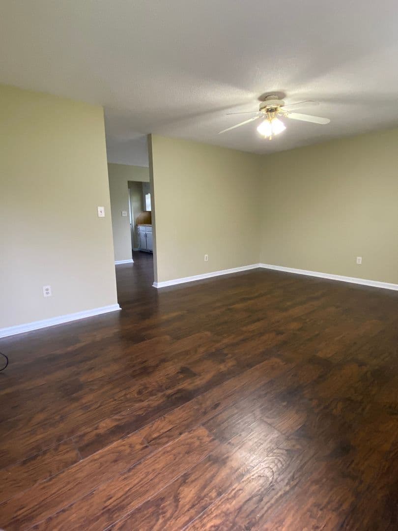 Oakwood Apartment: PO BOX 37