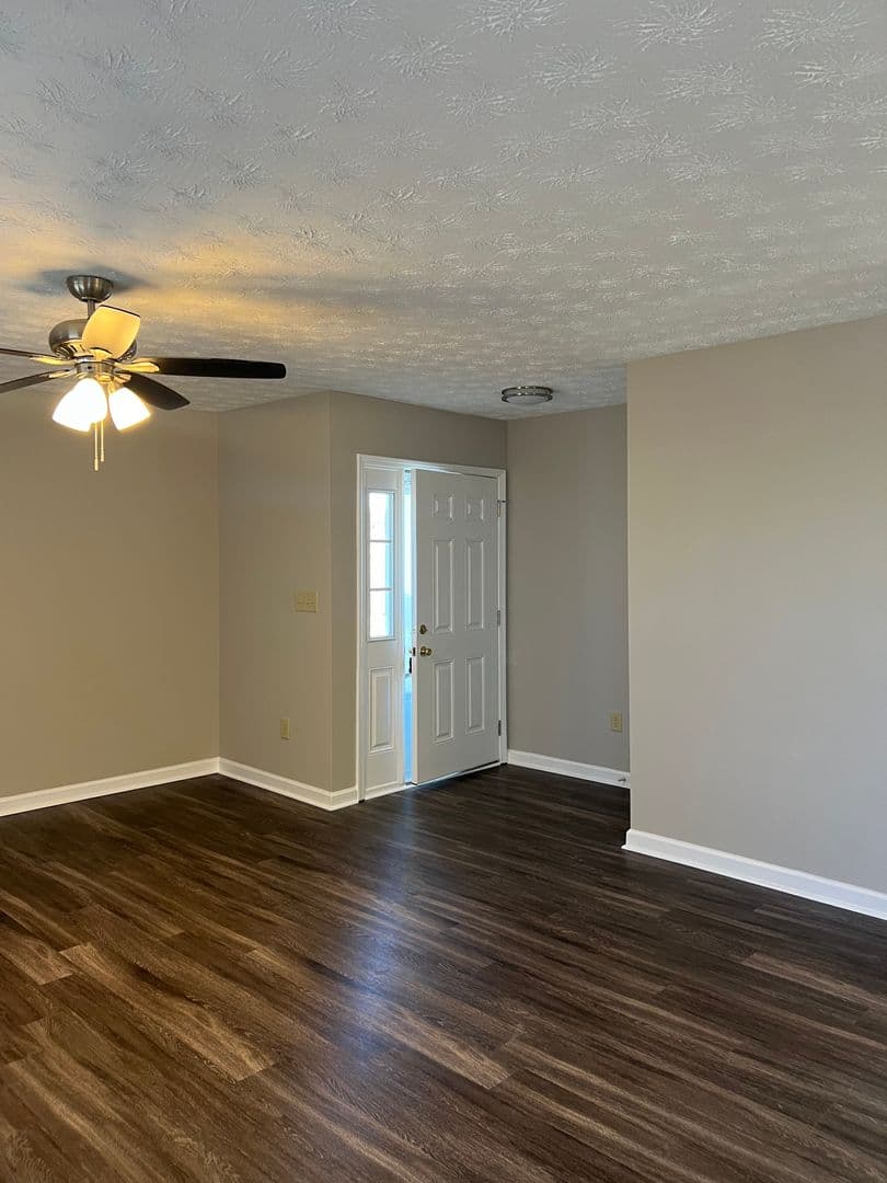 Oakwood Apartment: PO Box 37