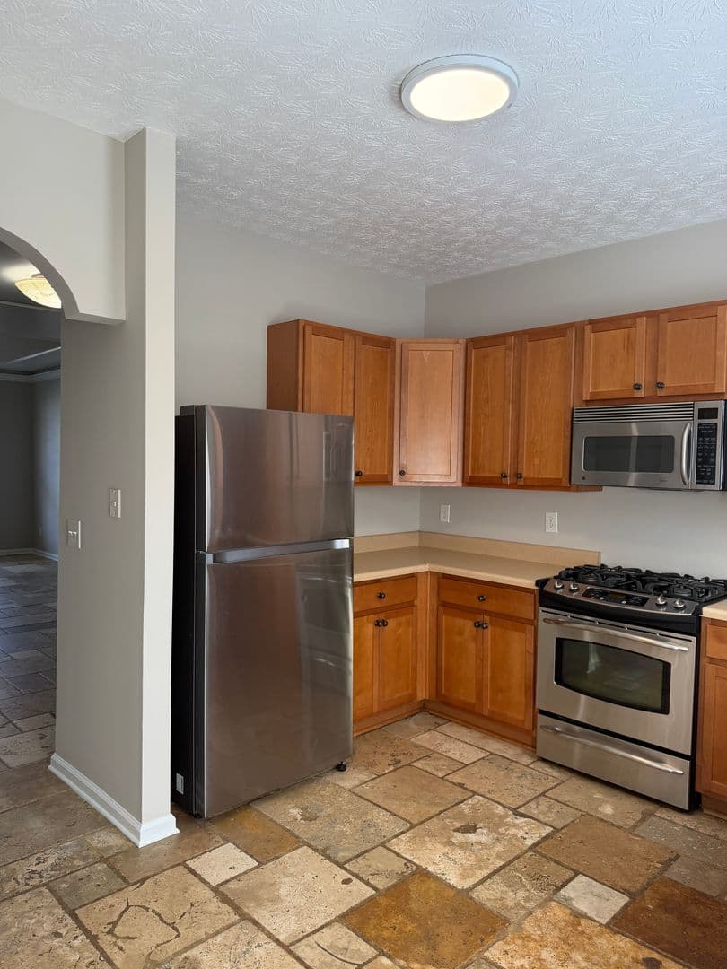 Flowery Branch Townhome: 6262 Shoreview Circle