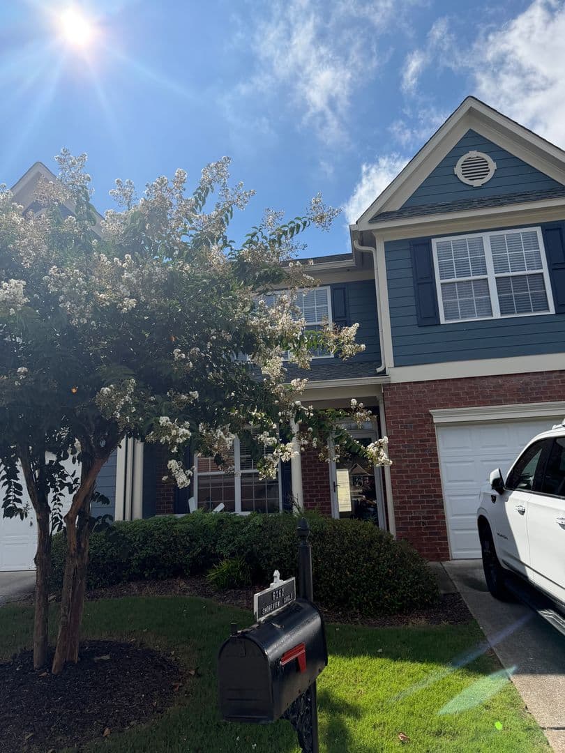 Flowery Branch Townhome: 6262 Shoreview Circle