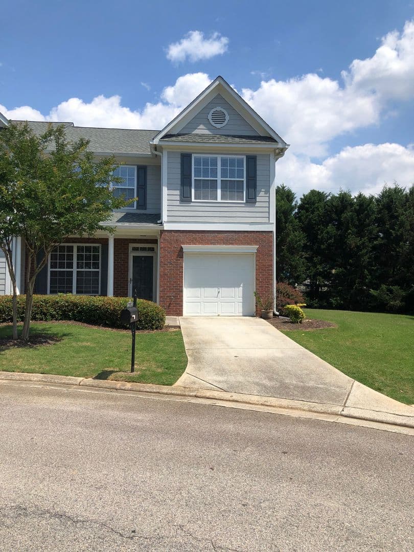 Flowery Branch Townhome: 6262 Shoreview Circle