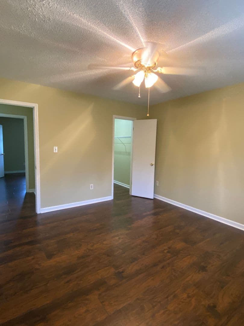Oakwood Apartment: PO BOX 37