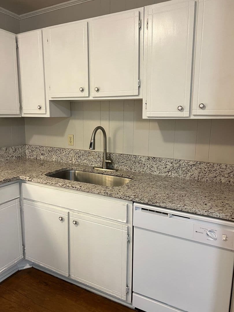 Oakwood Apartment: Candlestick Lane
