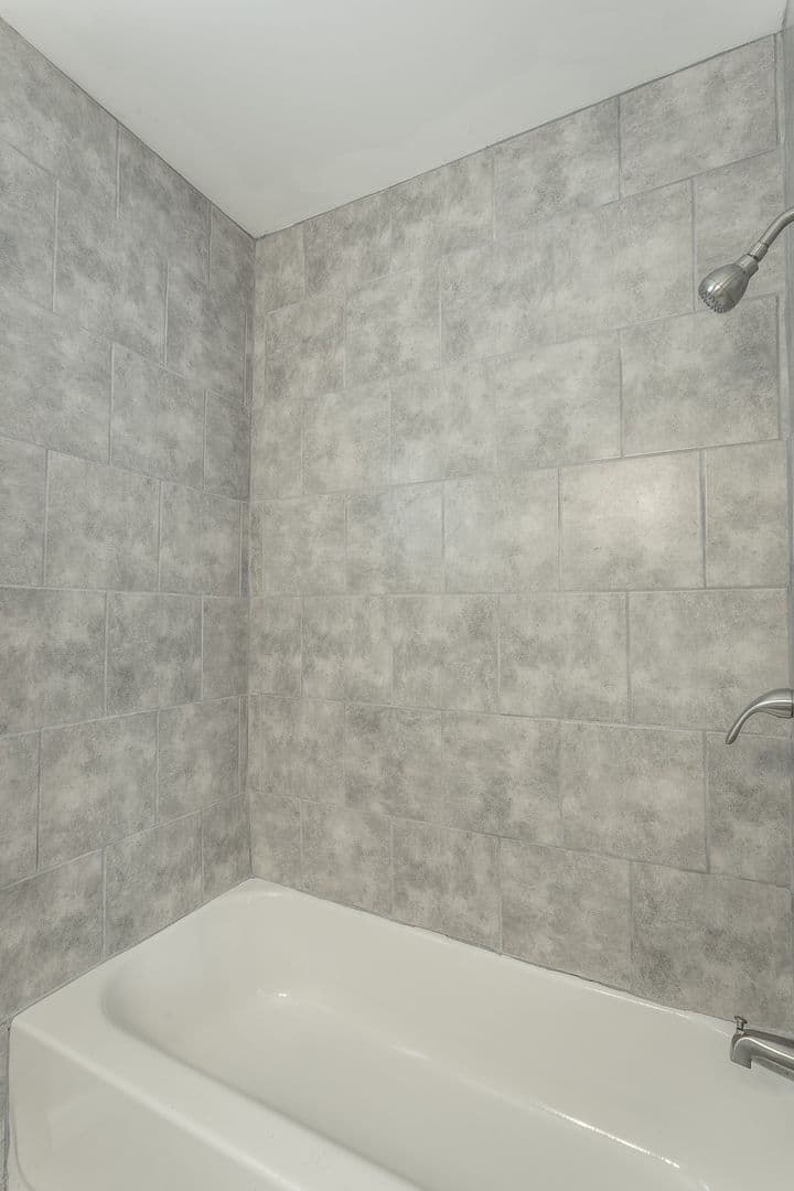 Chattanooga Apartment: 3204 Harrison Pike
