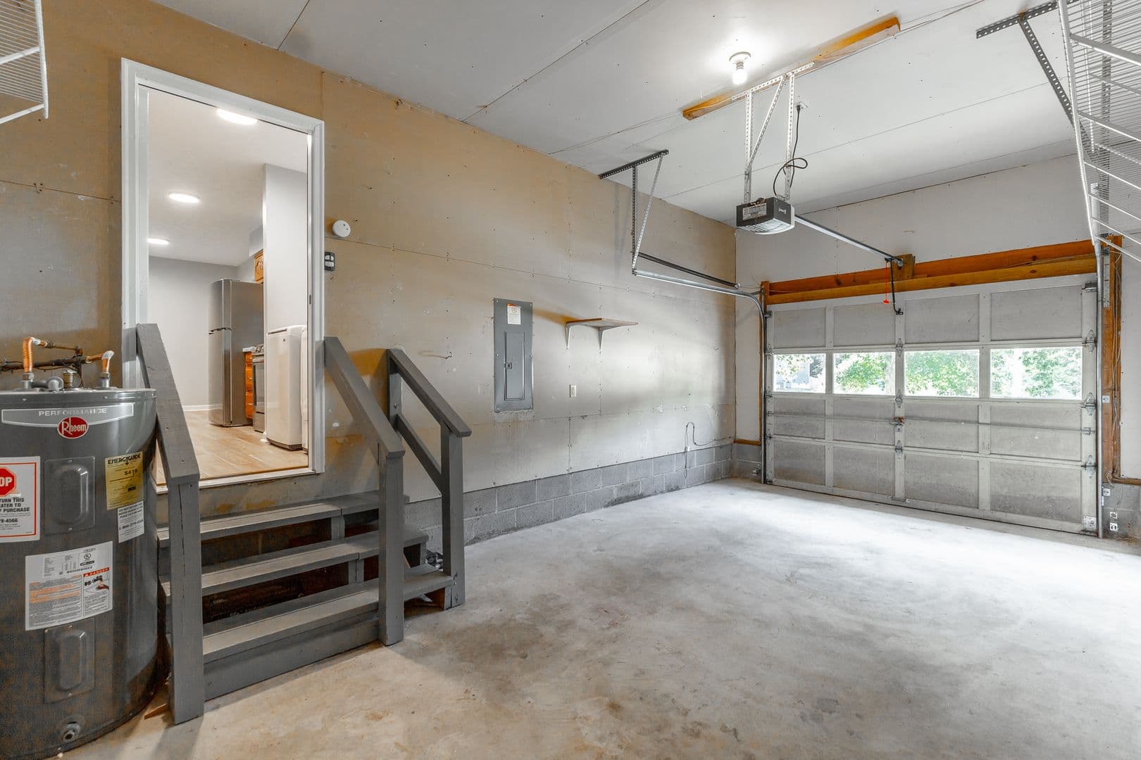 Chattanooga House: 9424 Fuller Road