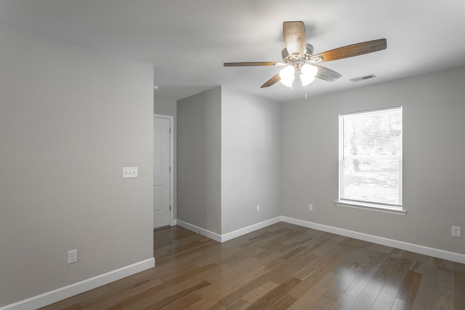 Chattanooga House: 300 W Ridgewood Ave