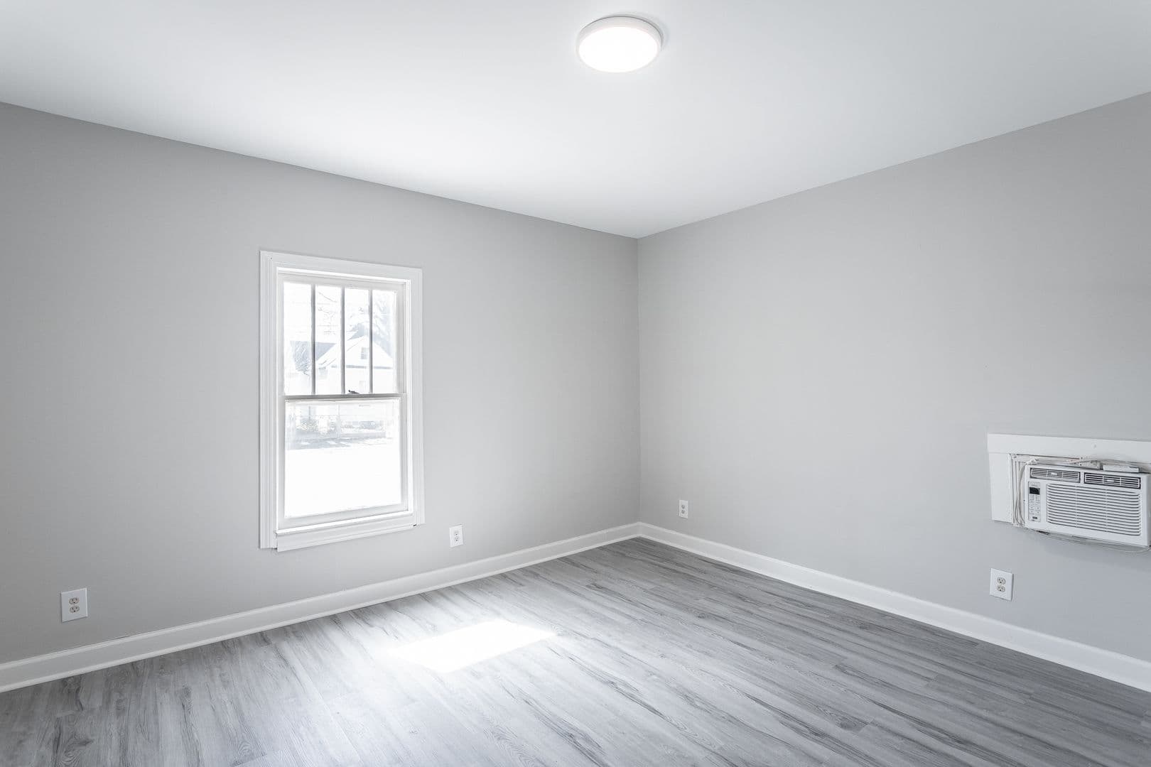 Chattanooga Apartment: 1603 E 14th Street