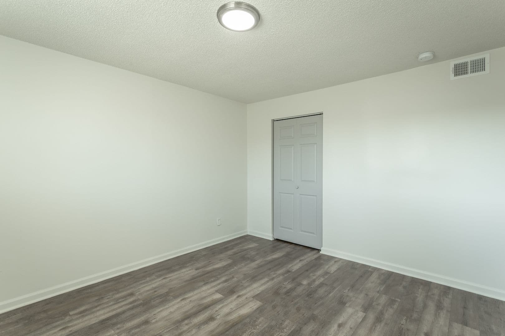Chattanooga Apartment: 127 Goodson Avenue